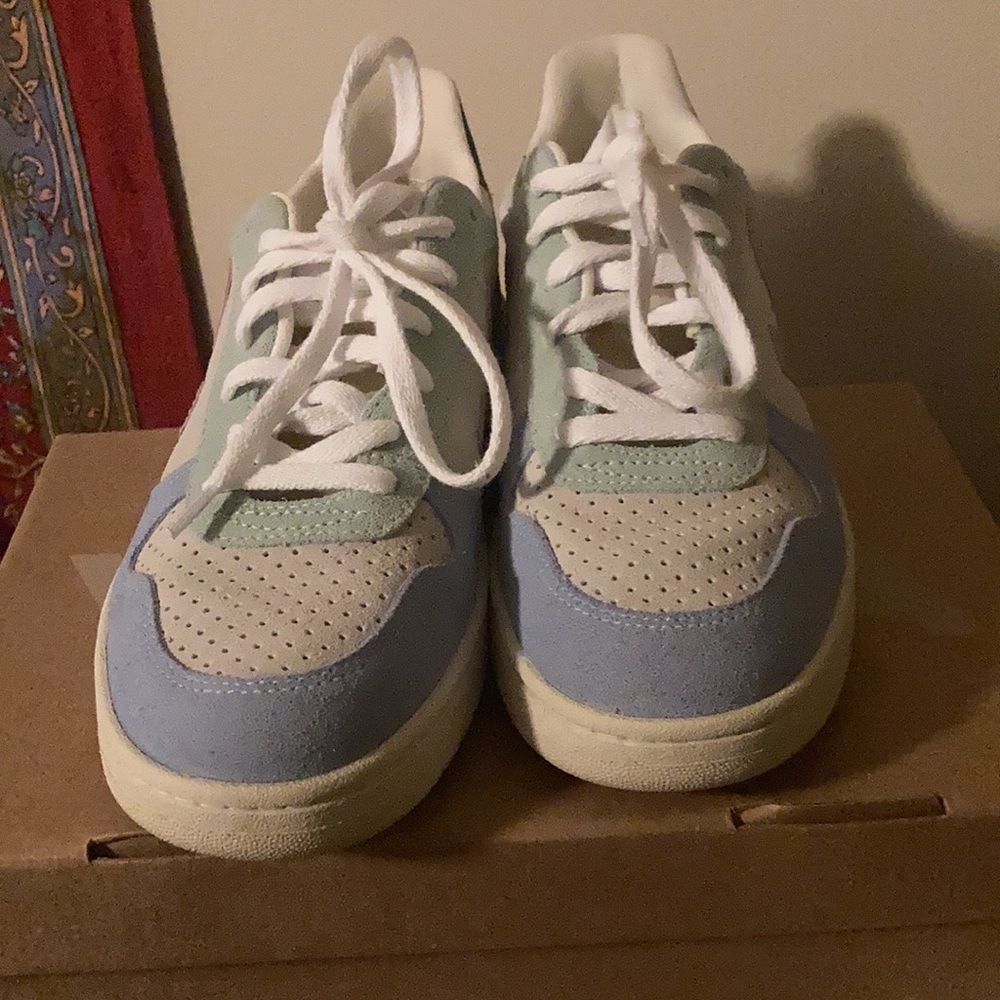 Vera V-10 tennis shoes BRAND NEW - Picture 7 of 8